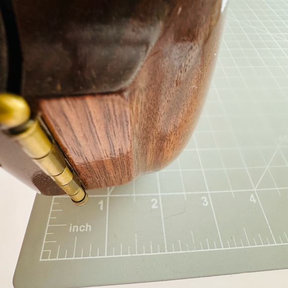 Vintage Heart Shaped Wood Trinket Box with Monogram P - Picture 9 of 12